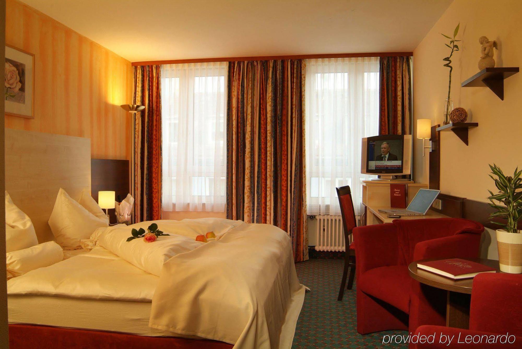 Astor Hotel 4*